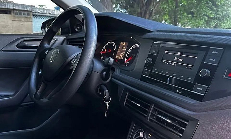 Volwaguen Polo Track...