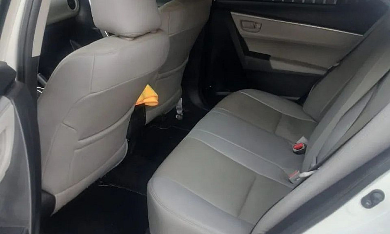 Toyota Corolla Gli 1...