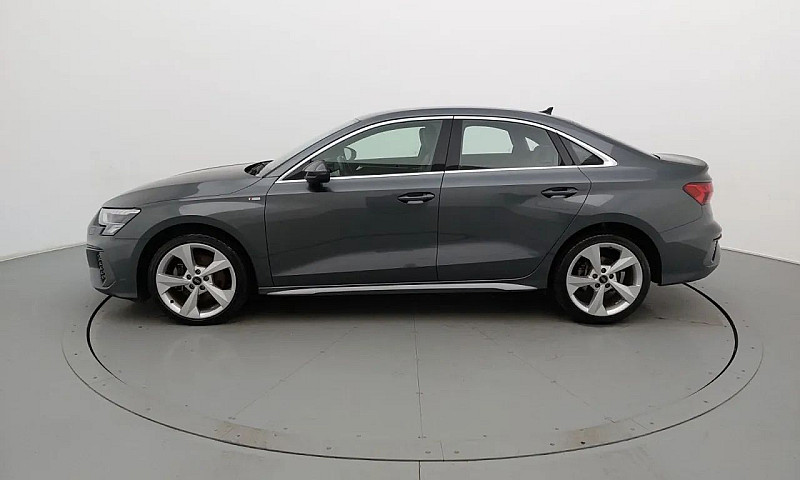 Audi A3 Sedan S-Line...