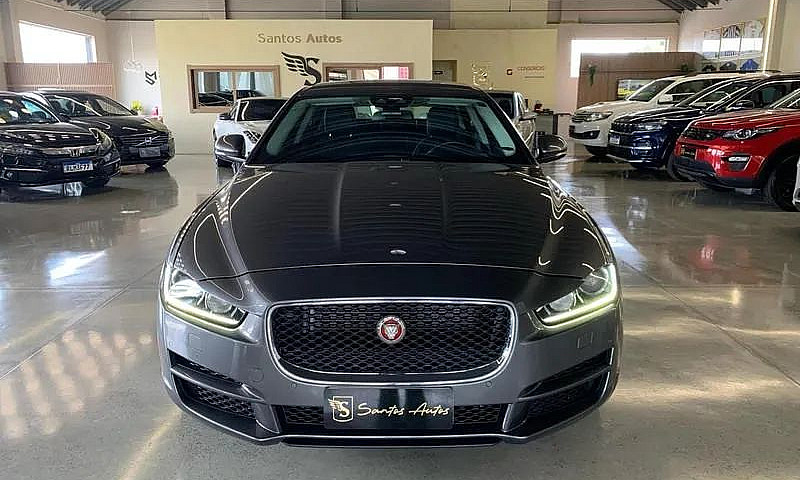 Jaguar Xe 2.0 Turboc...