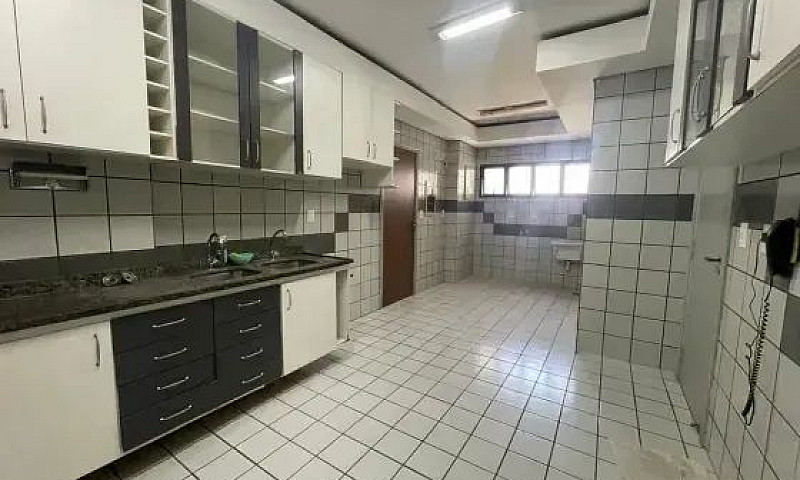 Condominio Saint Mar...