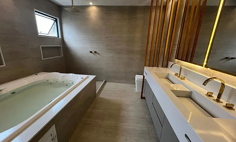 Casa Contemporânea R...