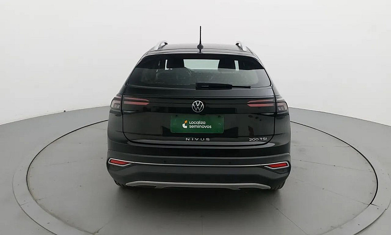 Volkswagen Nivus Hig...