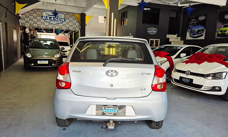 Etios X 1.3 Flex 16V...