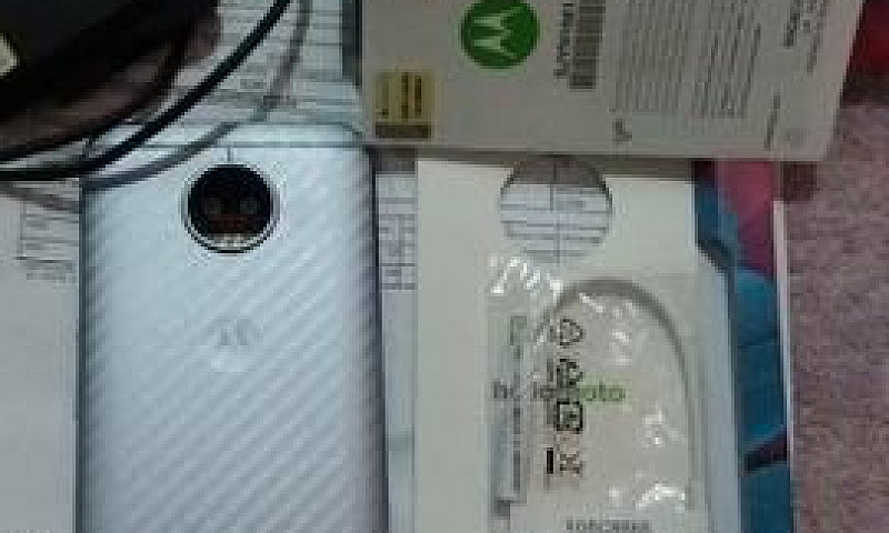 Vende-Se Moto G5 Plu...