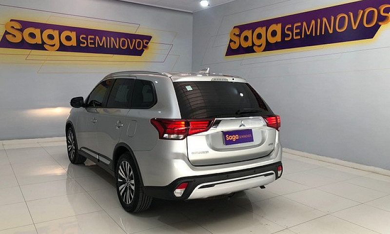 Mitsubishi Outlander...