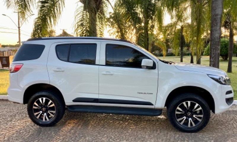 Gm - Chevrolet Trail...