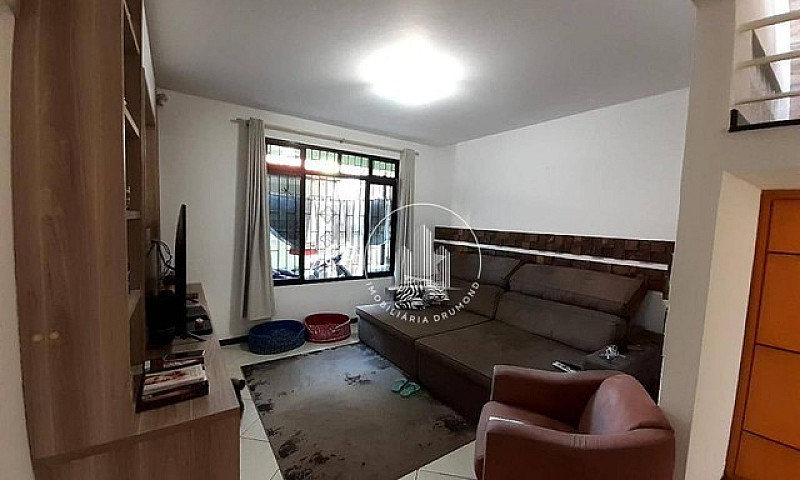 Casa À Venda, 240 M²...