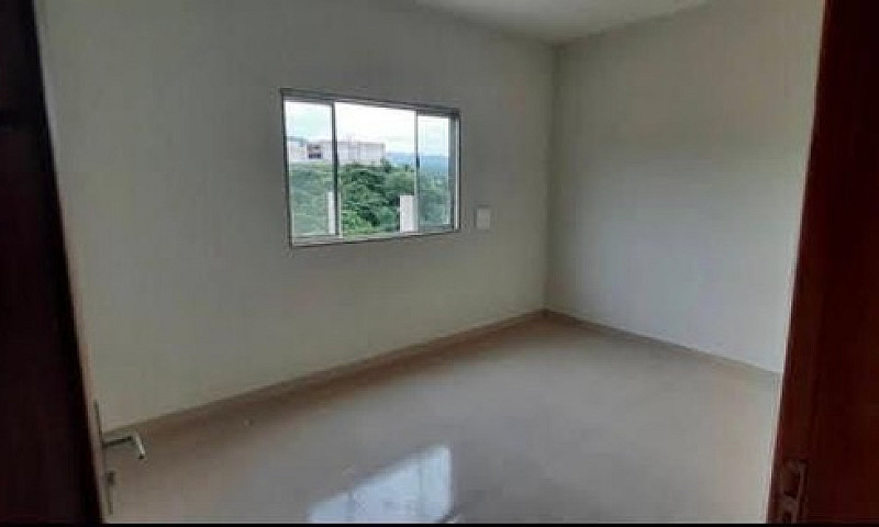 Vende-Se Casa Em Boa...