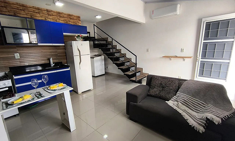 Aluga-Se Loft Mobili...