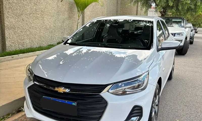Chevrolet Onix Hatch...