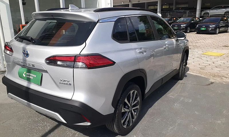 Toyota Corolla Cross...