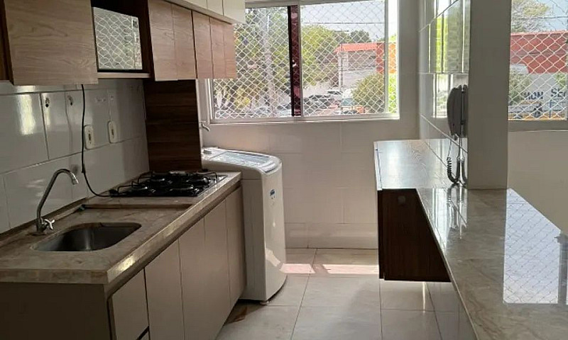 Apartamento Semimobi...