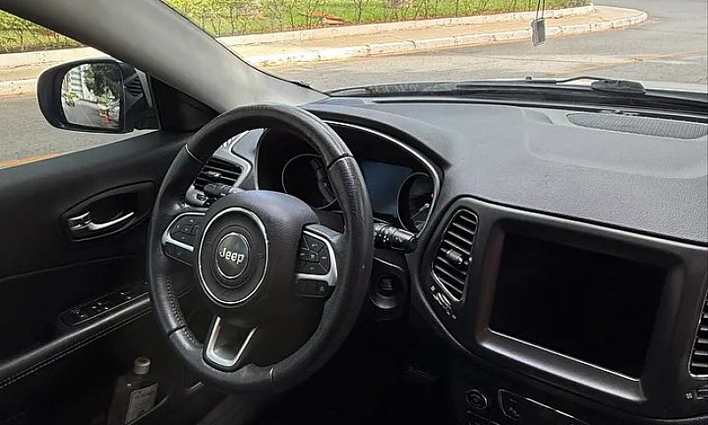 Jeep Compass Longitu...