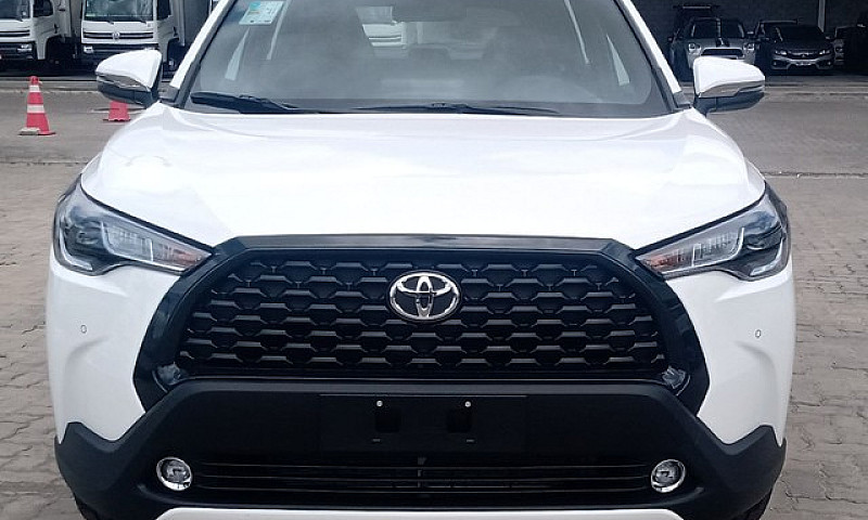 Toyota Corolla Cross...