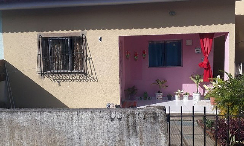 1001 - Casa Com Quin...