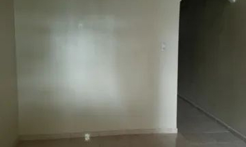 Aluga-Se Casa No Bai...