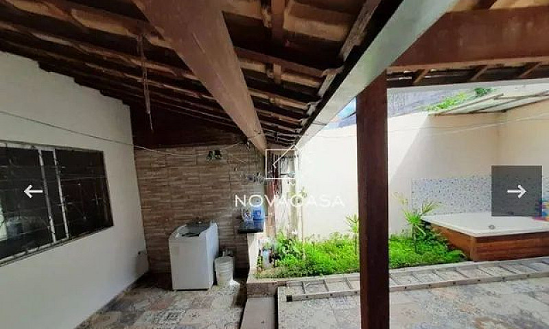 Casa Com 2 Dormitóri...