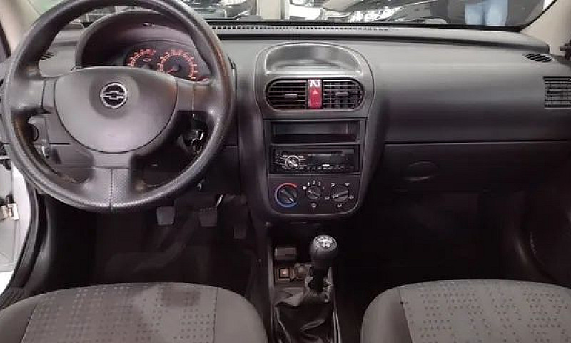 Chevrolet Corsa Hatc...