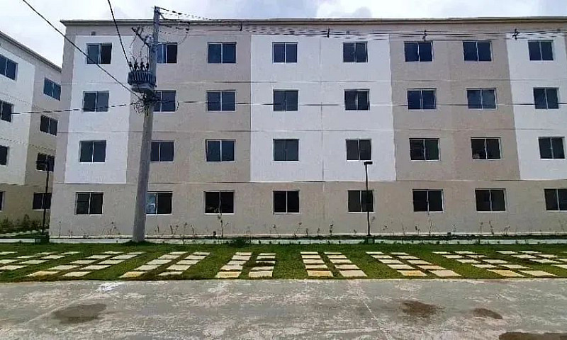 Lusitania- 2 Quartos...