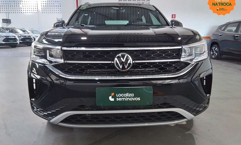 Volkswagen Taos 2023...