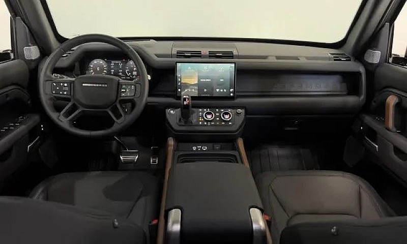 Land Rover Defender ...