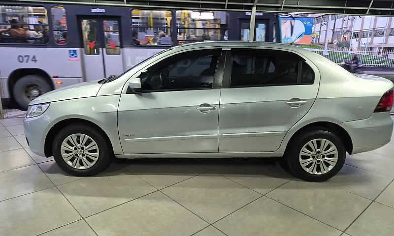Volkswagen Voyage 1....