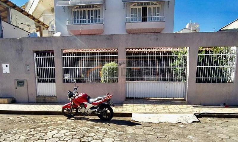 Casa Duplex No Bairr...