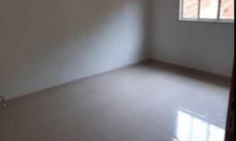 Vende-Se Casa Em Boa...