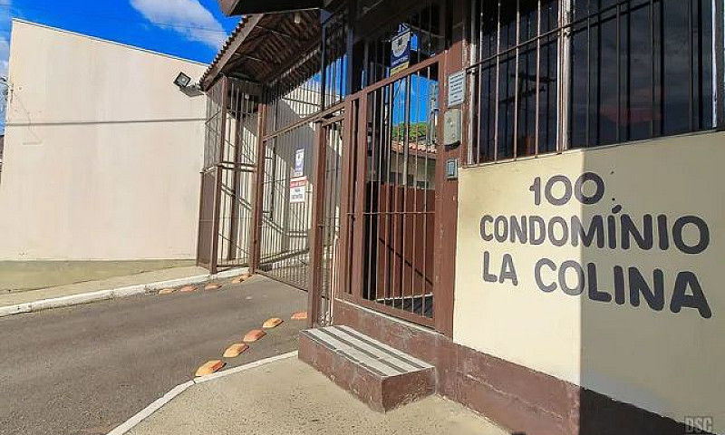 Casa De Condomínio S...