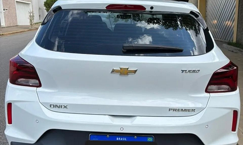 Chevrolet Onix Hatch...