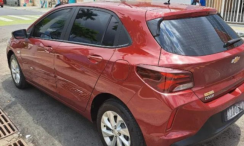 Chevrolet Onix Hatch...