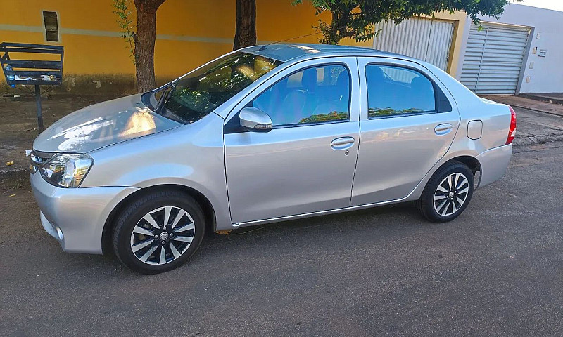 Toyota Etios Platinu...