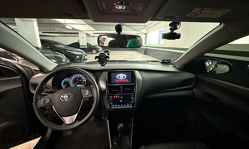 Toyota Yaris Xl Seda...