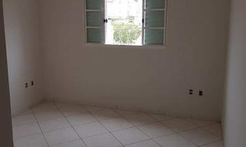 Vendo Casa No Bairro...