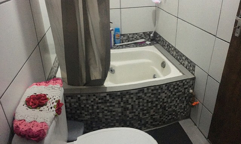 Vendo Casa Com Garag...