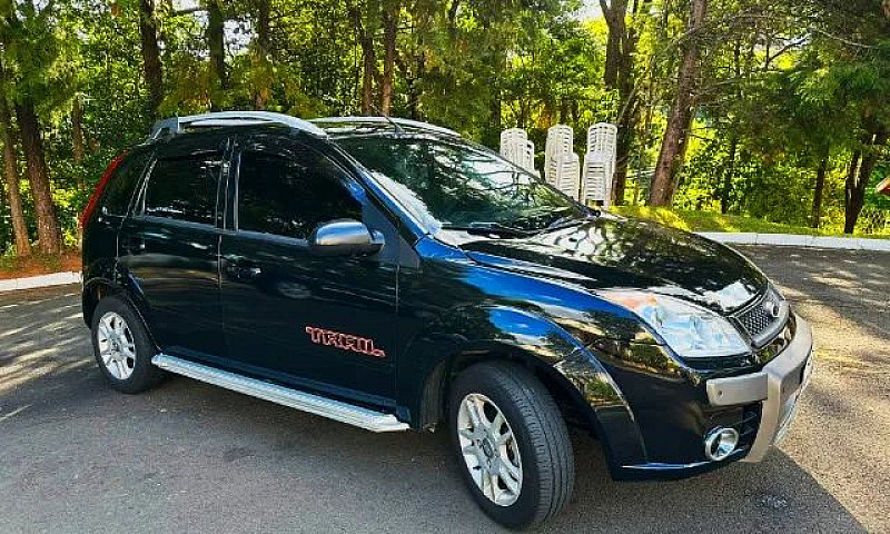 Fiesta Trail 1.6 8V ...