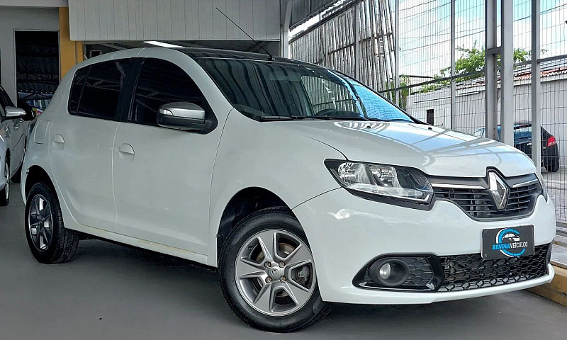 Renault Sandero Vibe...