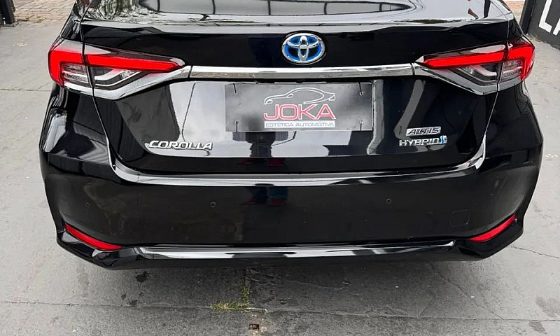 Toyota Corolla Altis...