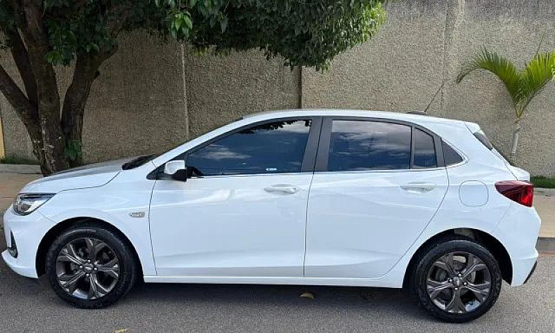 Chevrolet Onix Hatch...