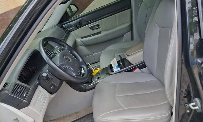 Kia Motors Opirus Gl...