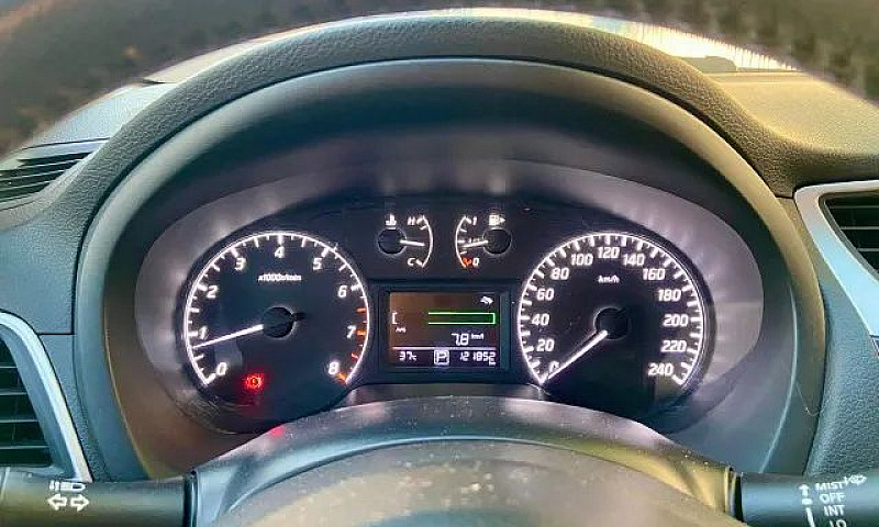 Nissan Sentra Sv 2.0...