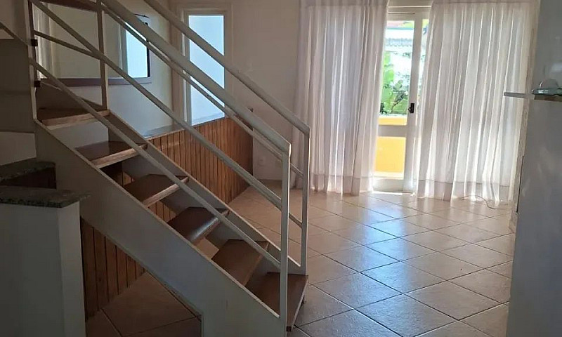Casa Em Condomínio D...