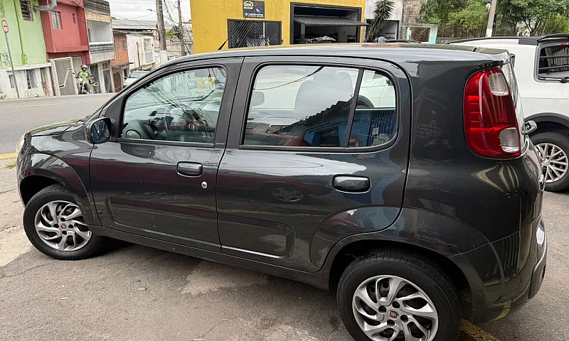 Fiat Uno Vivace Cele...