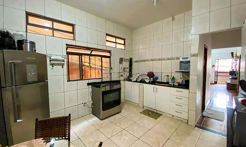 Casa A Venda No Bair...