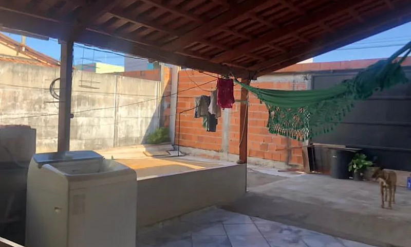 Linda Casa No Distri...