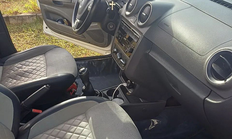 Volkswagen Voyage Ev...