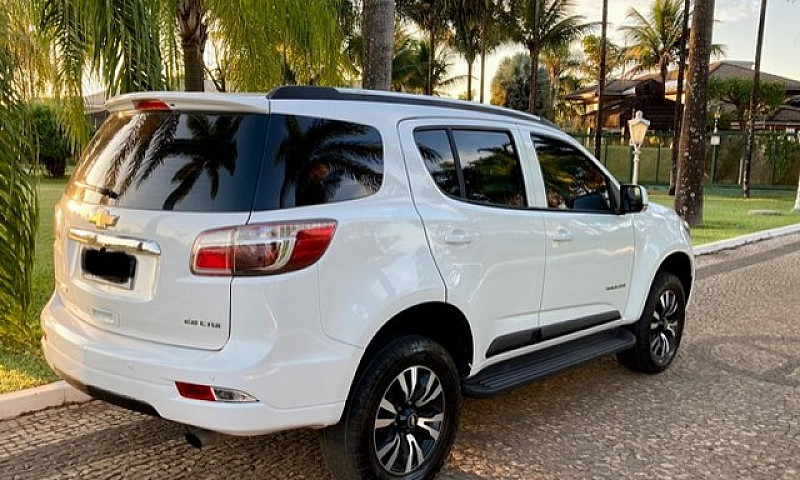 Gm - Chevrolet Trail...