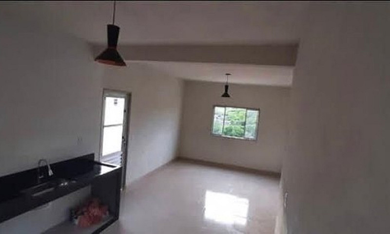 Vende-Se Casa Em Boa...