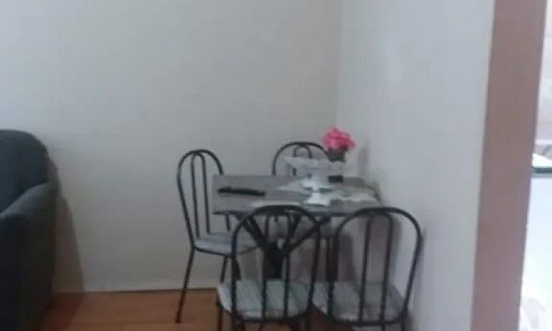 Aluga Se Apartamento...